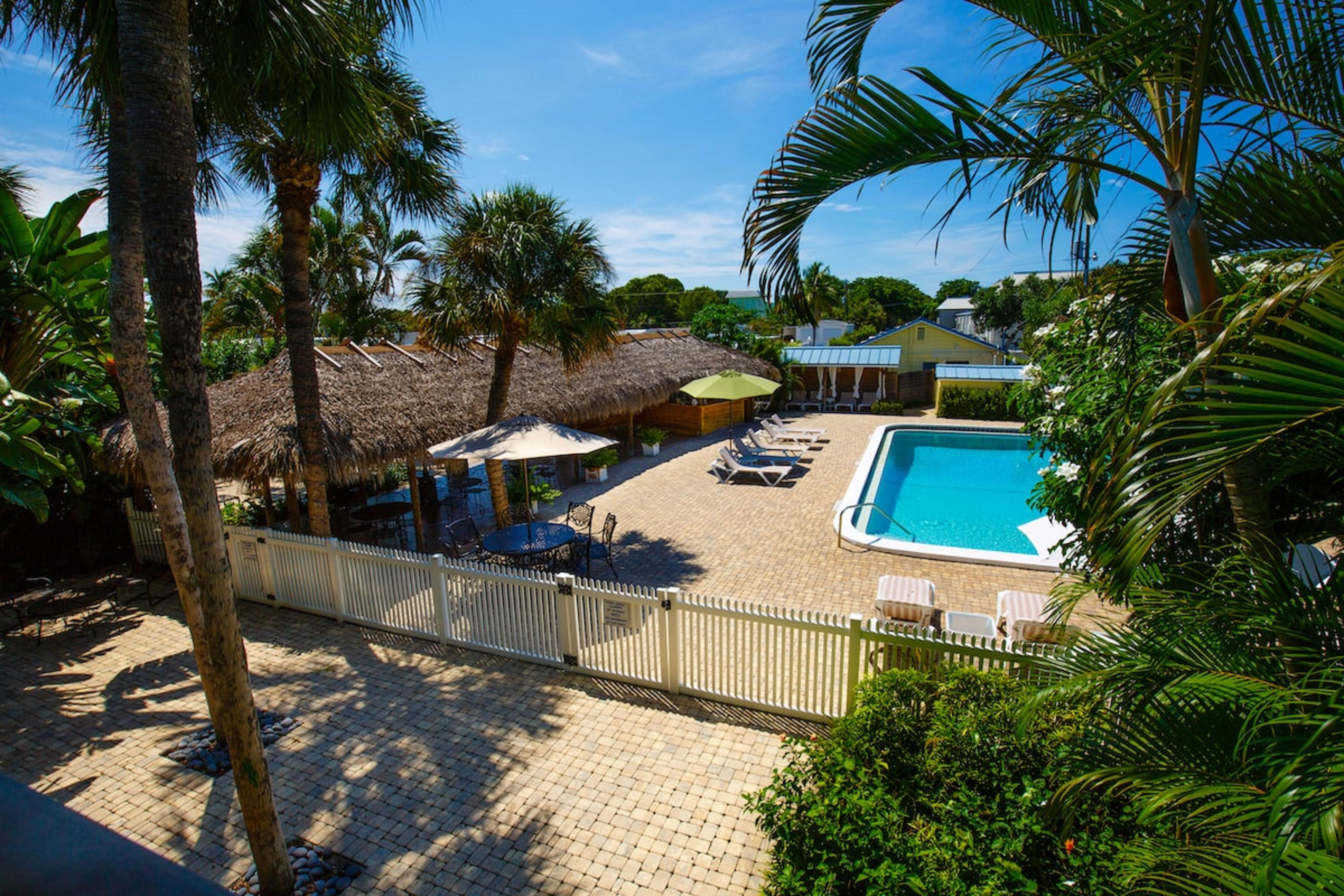 Naples Garden Inn Εξωτερικό φωτογραφία
