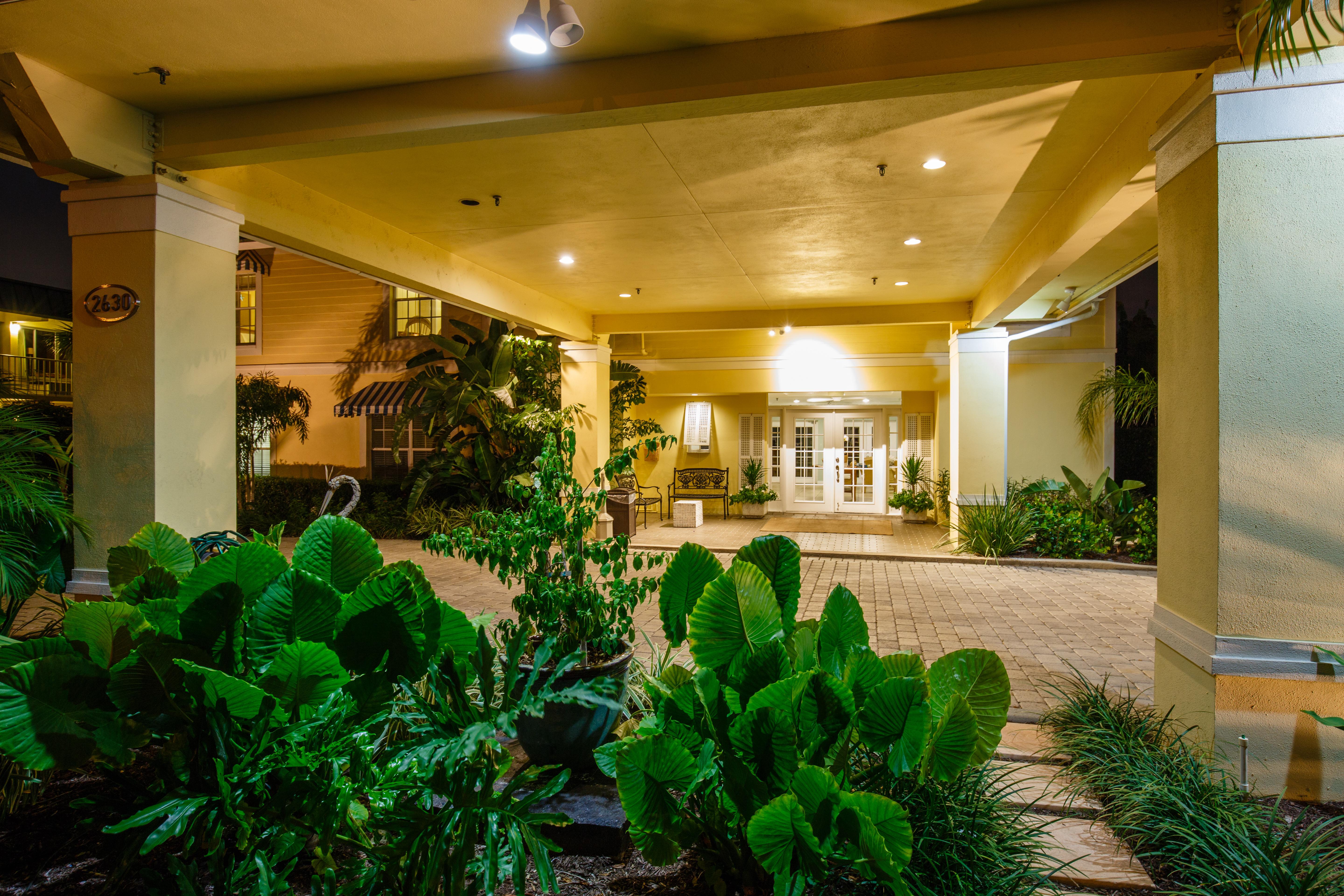 Naples Garden Inn Εξωτερικό φωτογραφία