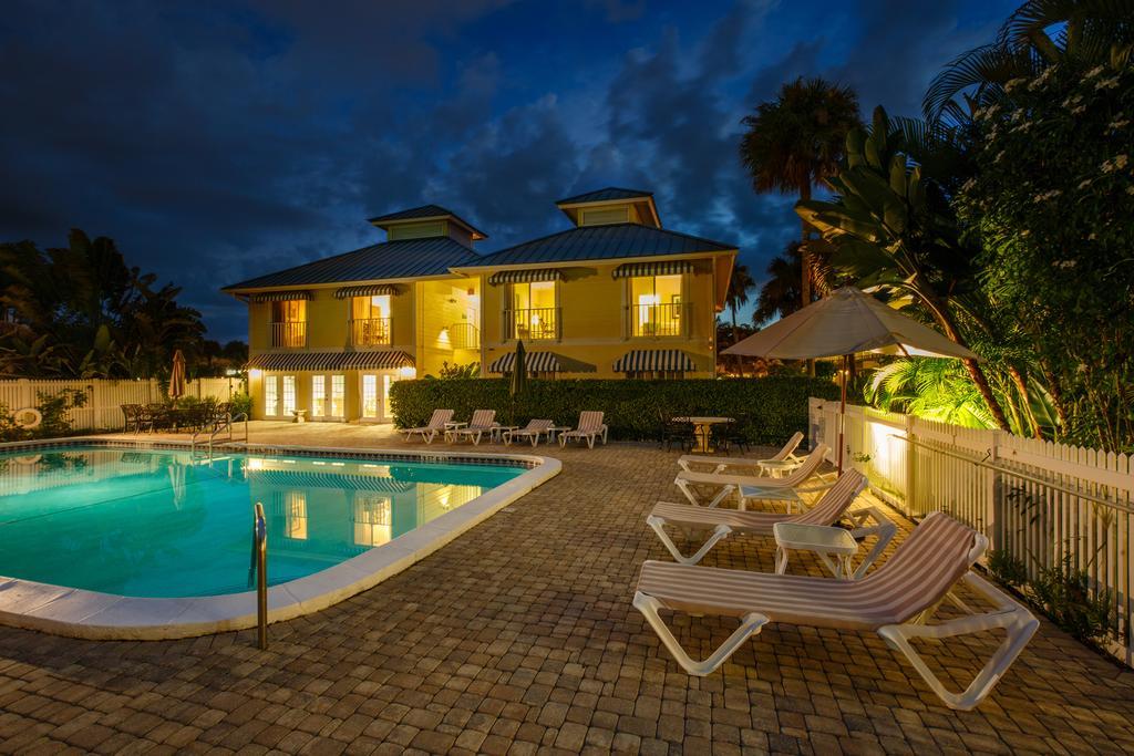 Naples Garden Inn Εξωτερικό φωτογραφία