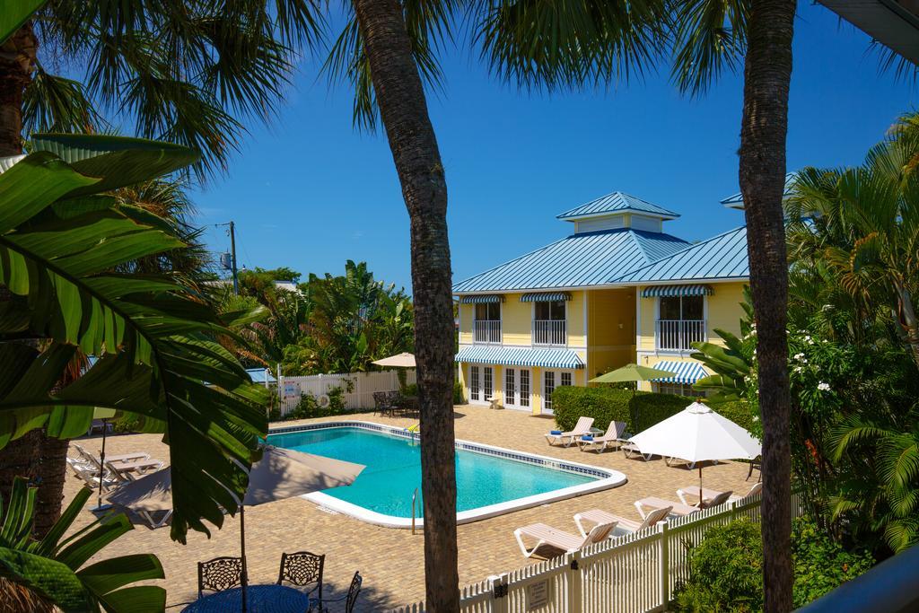 Naples Garden Inn Εξωτερικό φωτογραφία